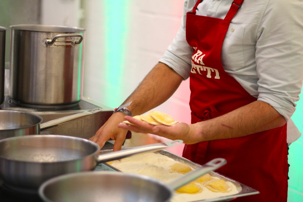 David cooking raviolo